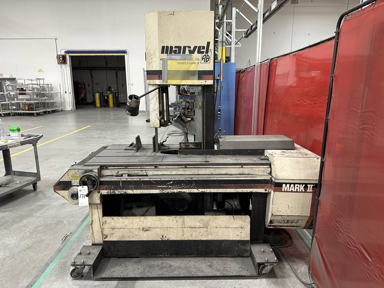 18" X 22" Marvel Series 8 Mark II Vertical Tilt-Frame Band Saw - Image 4