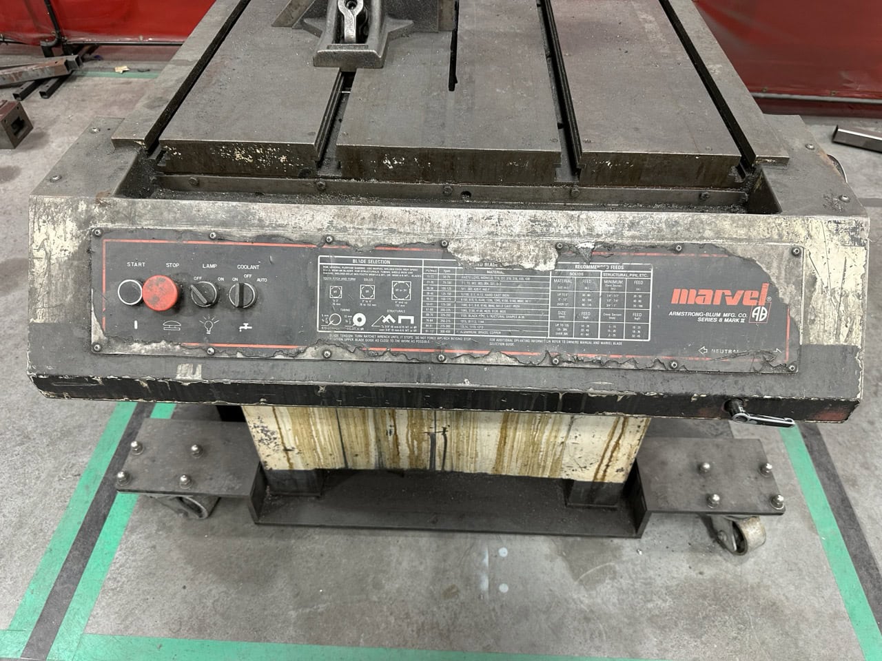 18" X 22" Marvel Series 8 Mark II Vertical Tilt-Frame Band Saw - Image 5