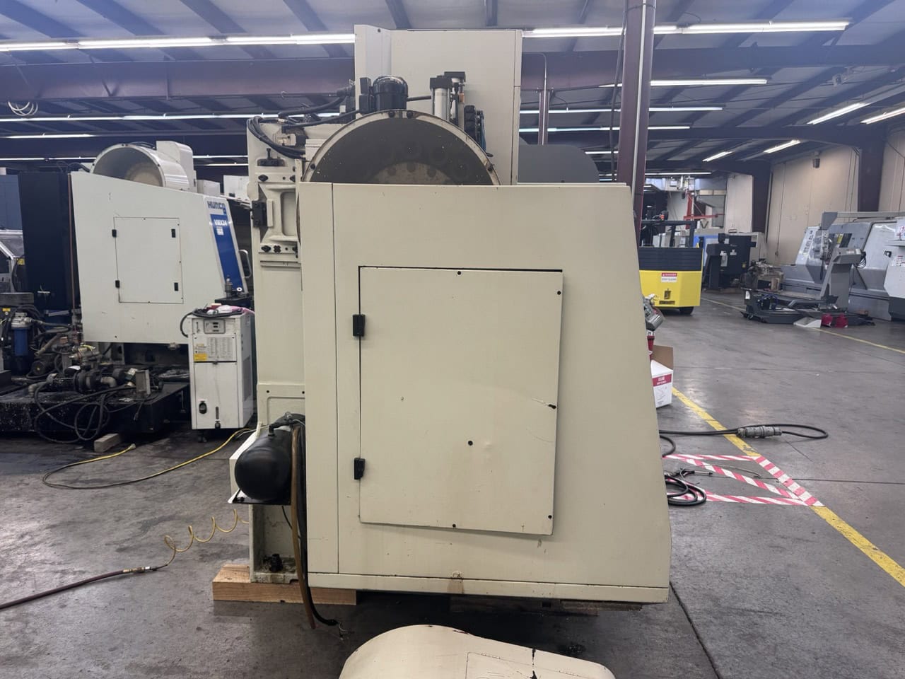 Hurco VM1 CNC Vertical Machining Center, 2003 - Image 2