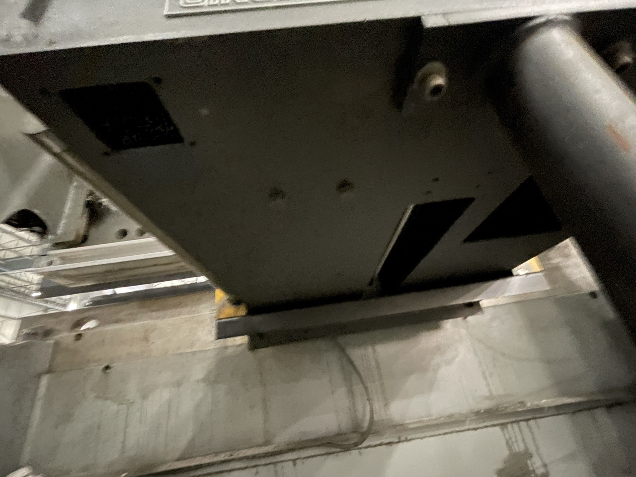 90 Ton x 10' CINCINNATI 90BX 10 CNC PRESS BRAKE, 2015 - X axis with Wilson tooling - Image 5
