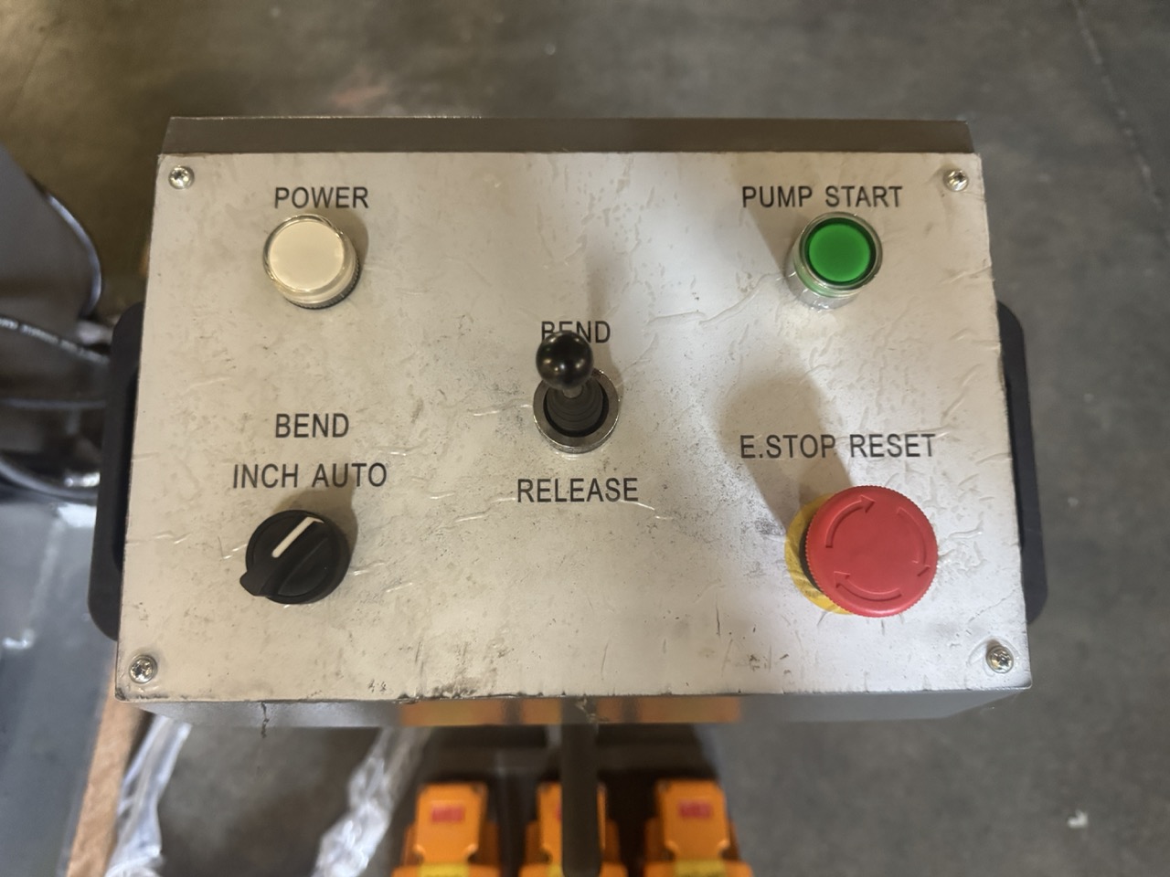 GMC Machinery HBB-0410 4' x 10-Gauge Heavy Duty Hydraulic Box & Pan Finger Brake, 2025 - Image 5