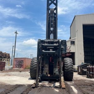 Taylor XLS1000 100,000 LB Diesel Log Stacker / Log Loader, 2021 – 24' Mast, Log Clamp