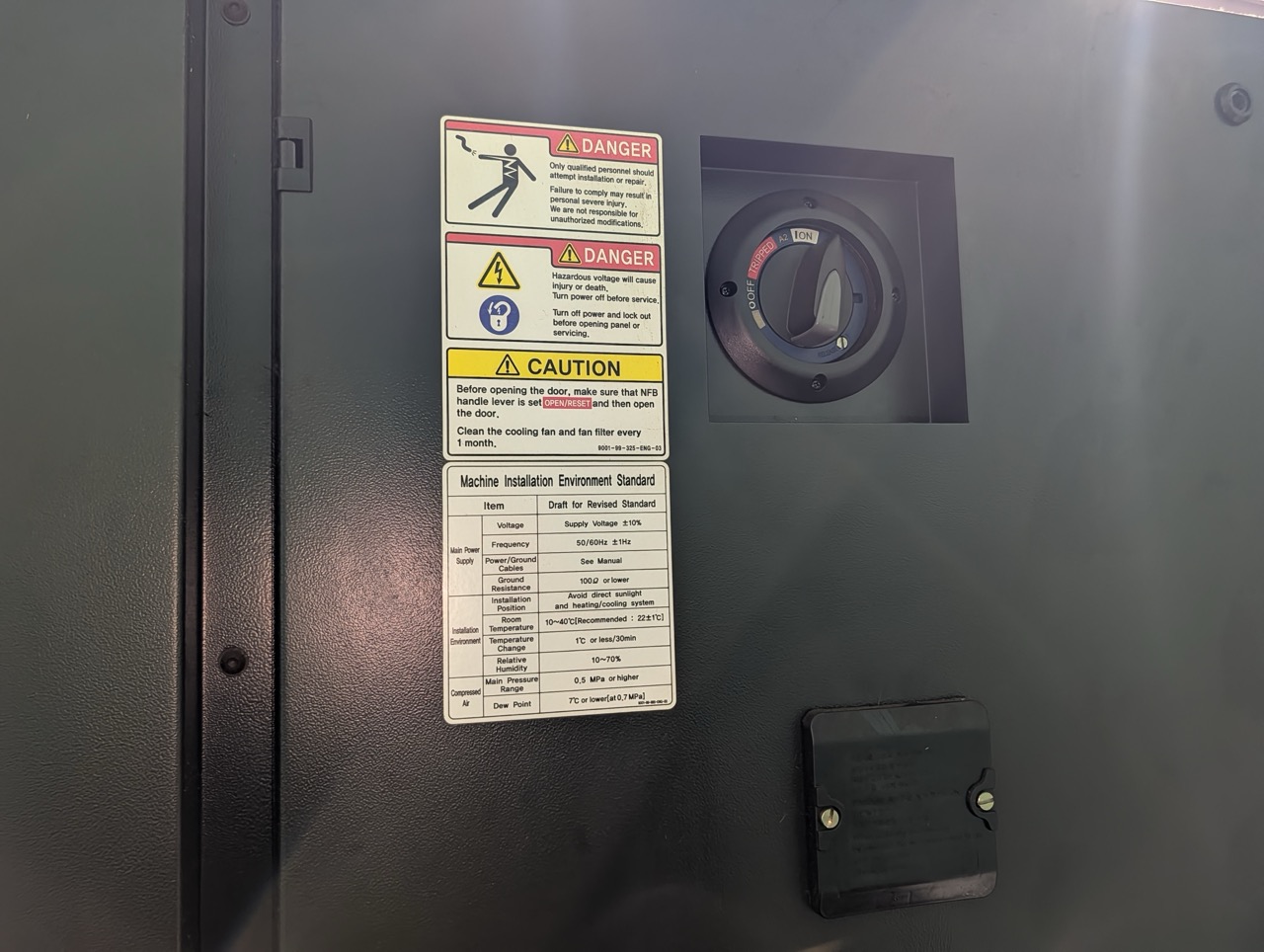Hyundai Wia L400LC CNC Lathe, 2018 - Box Ways, Tailstock, Chip Conveyor - Image 20
