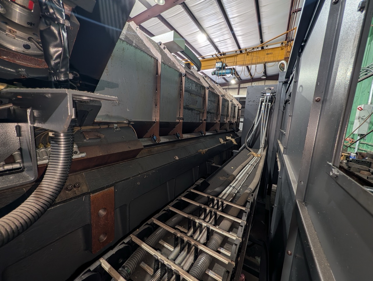 Hyundai Wia L400LC CNC Lathe, 2018 - Box Ways, Tailstock, Chip Conveyor - Image 39