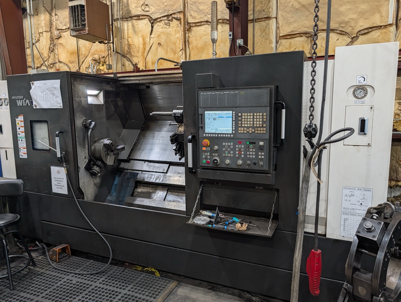 Hyundai Wia L300LMC CNC Lathe, 2018 - Live Tooling, Box Ways, Tailstock, C-Axis, Chip Conveyor - Image 9