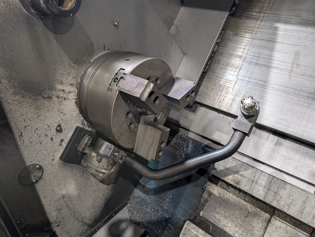 Hyundai Wia L300LMC CNC Lathe, 2018 - Live Tooling, Box Ways, Tailstock, C-Axis, Chip Conveyor - Image 13