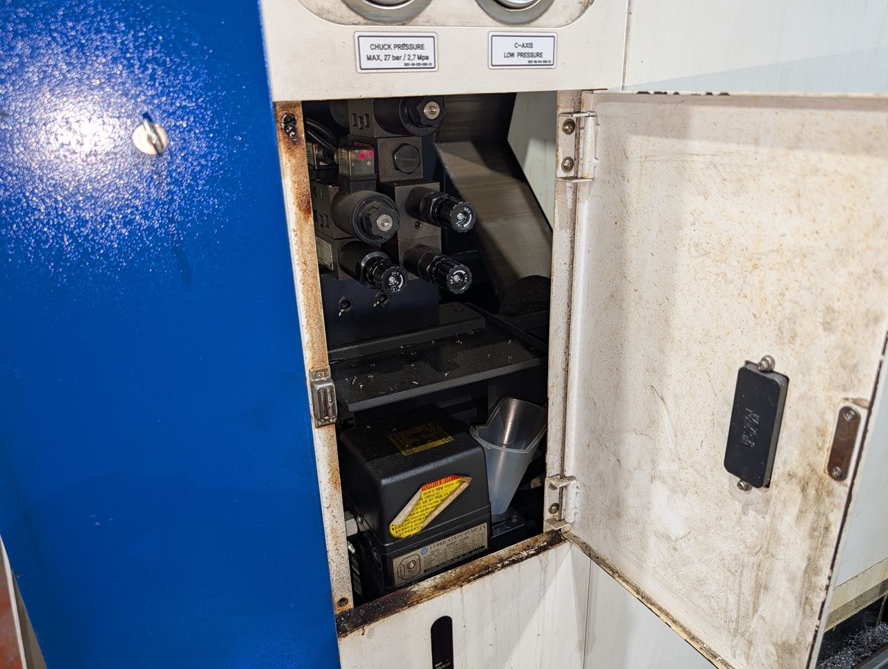 Hyundai Wia L300LMC CNC Lathe, 2018 - Live Tooling, Box Ways, Tailstock, C-Axis, Chip Conveyor - Image 29
