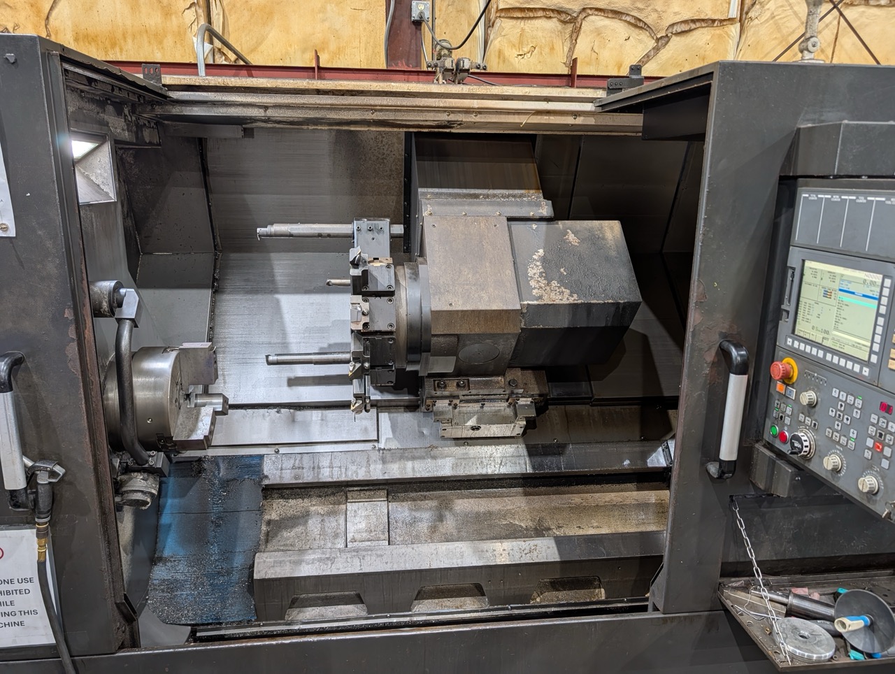 Hyundai Wia L300LMC CNC Lathe, 2018 - Live Tooling, Box Ways, Tailstock, C-Axis, Chip Conveyor - Image 39