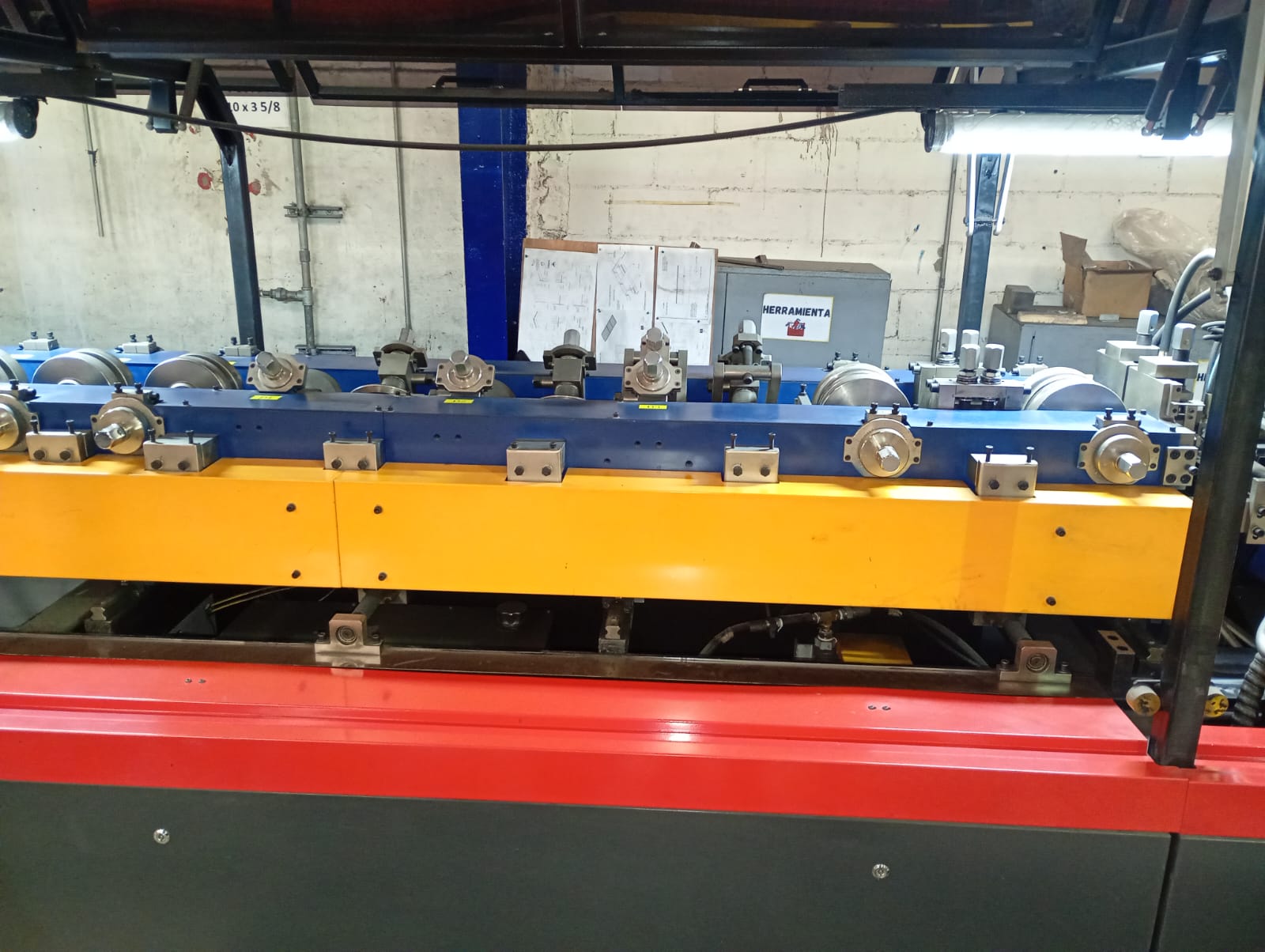 Xiamen MF1600T Roll Former, 2022 - Hydraulic Decoiler, CAD/CAM Integration, Multi‑Operation Tooling - Image 5