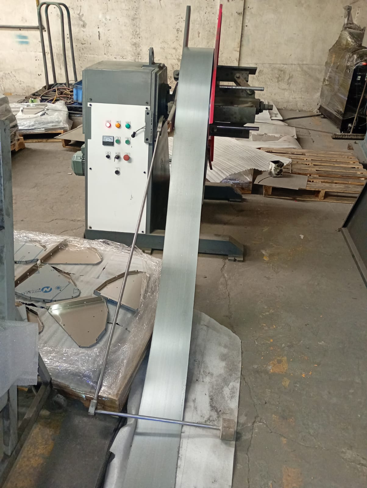 Xiamen MF1600T Roll Former, 2022 - Hydraulic Decoiler, CAD/CAM Integration, Multi‑Operation Tooling - Image 11