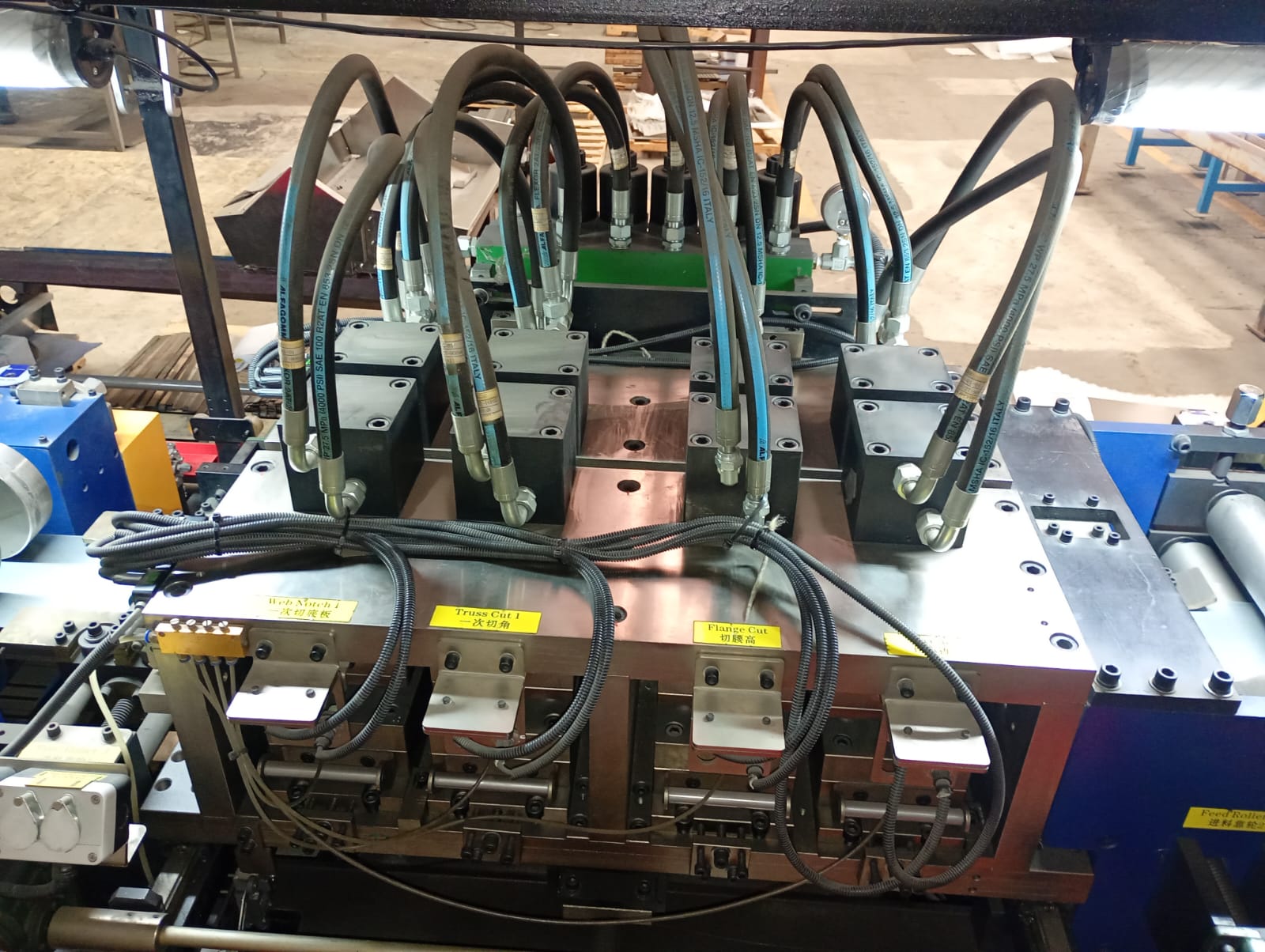 Xiamen MF1600T Roll Former, 2022 - Hydraulic Decoiler, CAD/CAM Integration, Multi‑Operation Tooling - Image 12