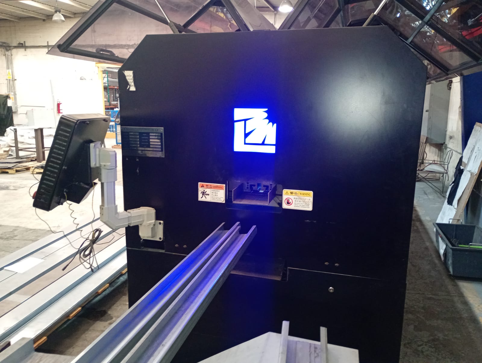 Xiamen MF1600T Roll Former, 2022 - Hydraulic Decoiler, CAD/CAM Integration, Multi‑Operation Tooling - Image 17