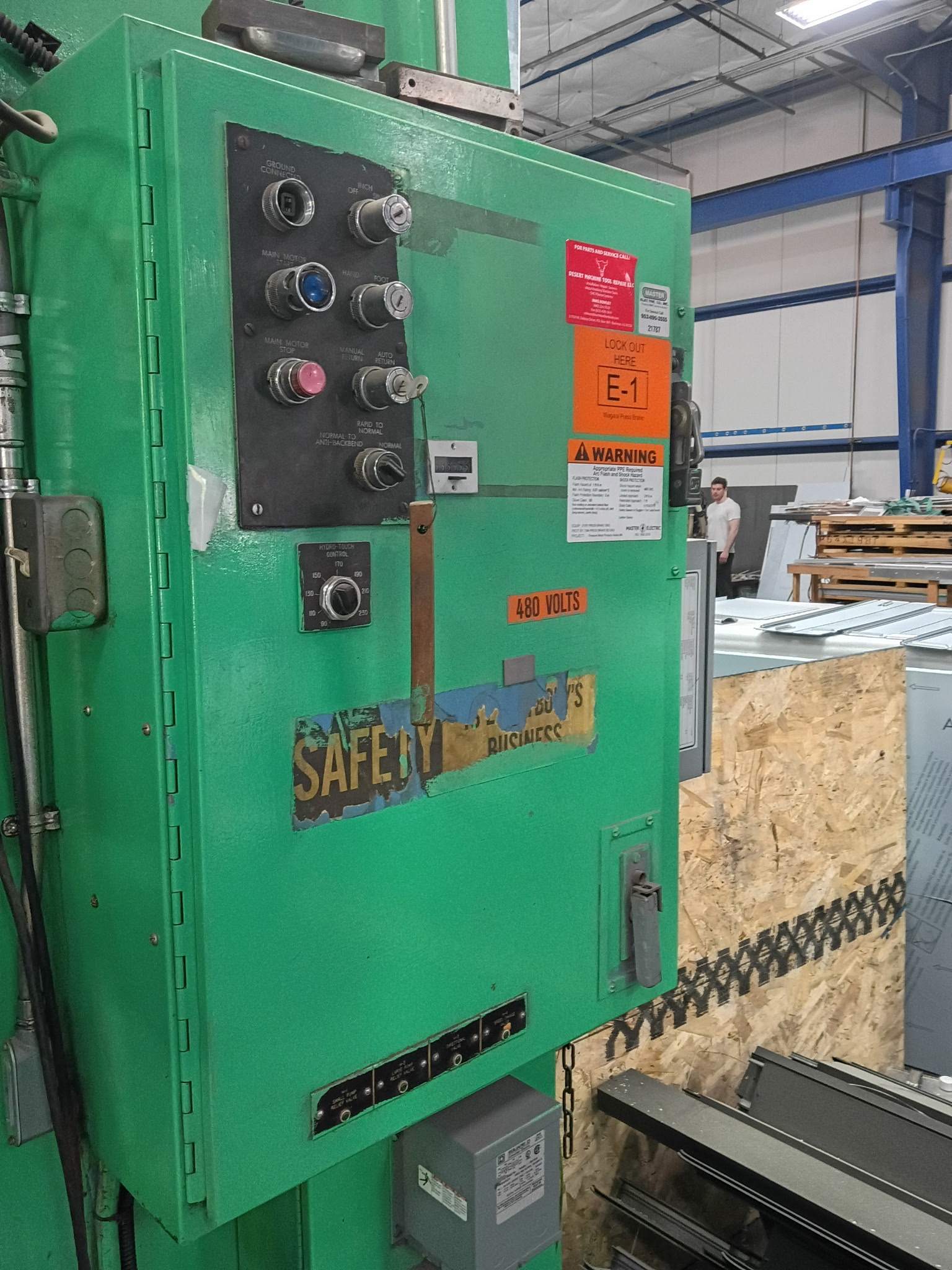 230 Ton x 12' Niagara HD-230-10-12 Press Brake, 1979 - Image 10