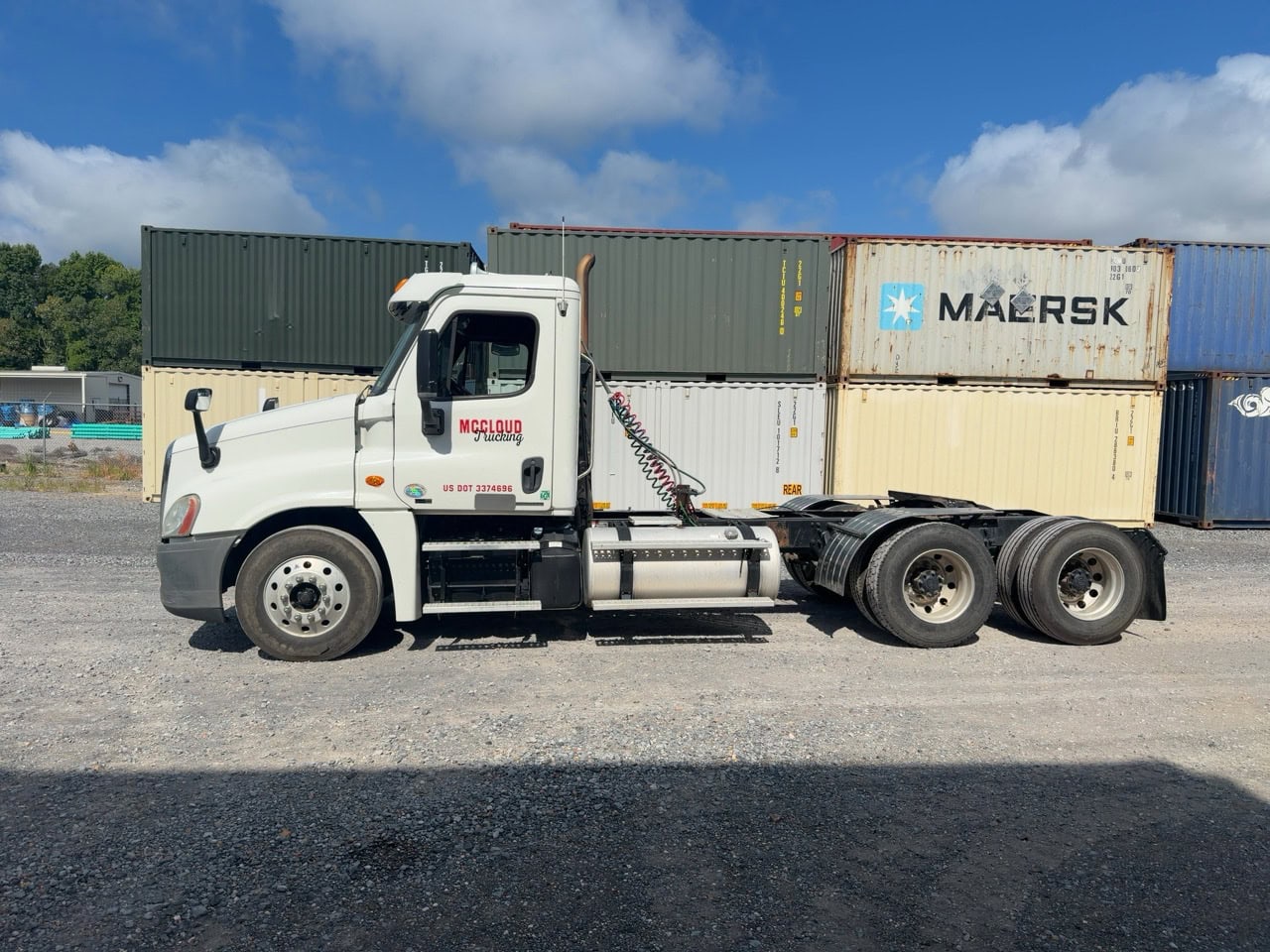 Freightliner Cascadia Day Cab Truck, 2012 - Image 11