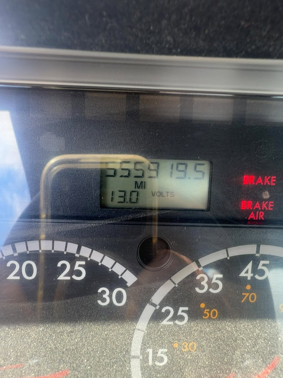 Freightliner Cascadia Day Cab Truck, 2012 - Image 22