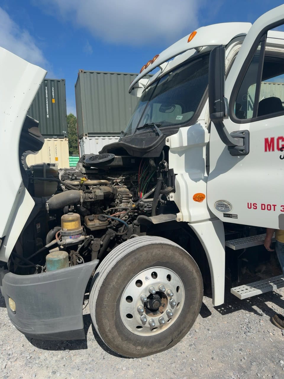 Freightliner Cascadia Day Cab Truck, 2012 - Image 41