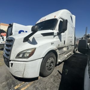 Freightliner Cascadia 126 Sleeper Truck, 2018 – Detroit DD15, DT12 Automatic, Class 8 Semi Tractor