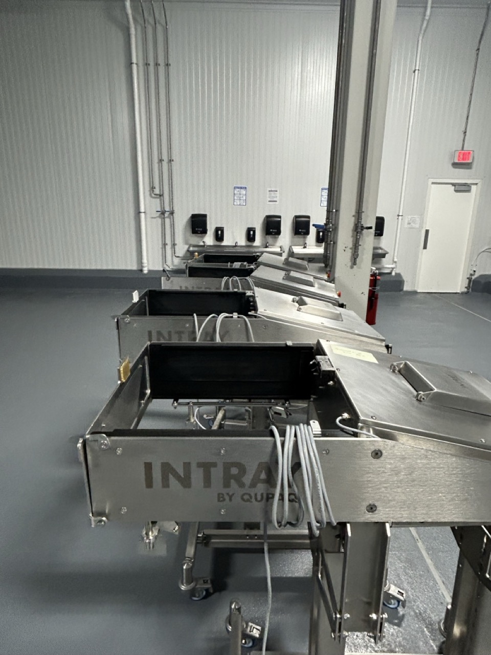 (4) INTRAY / QUPAQ Smart Stand Servo Automatic Tray Denesters, 2024 - w/ (2) Tool Trolleys