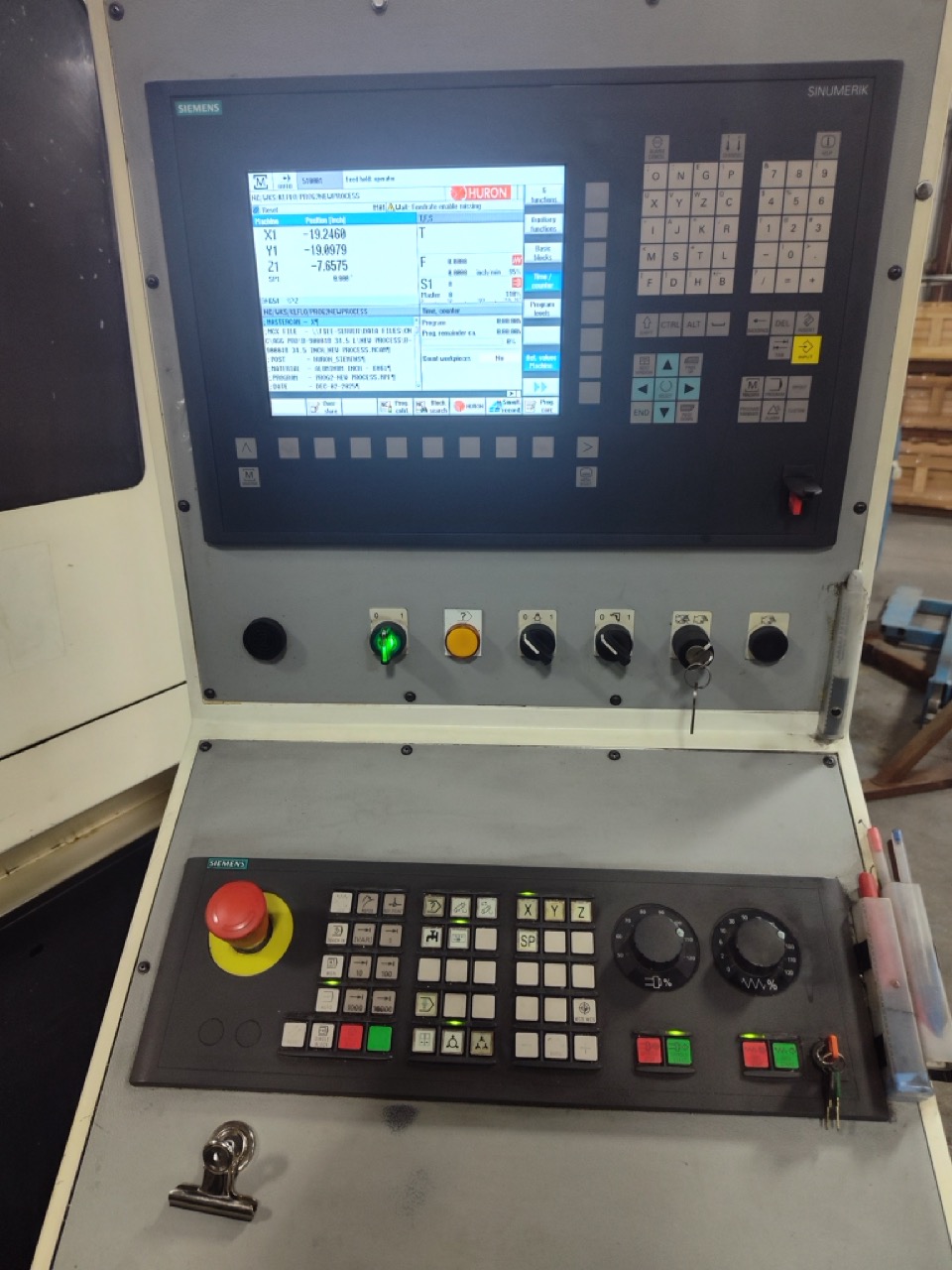 Huron NX40 Double Column Bridge Gantry Machining Center, 2013 - J30 High Pressure Through Spindle Coolant System, Chip Conveyor, Tooling, Siemens Sinumerik Control - Image 18