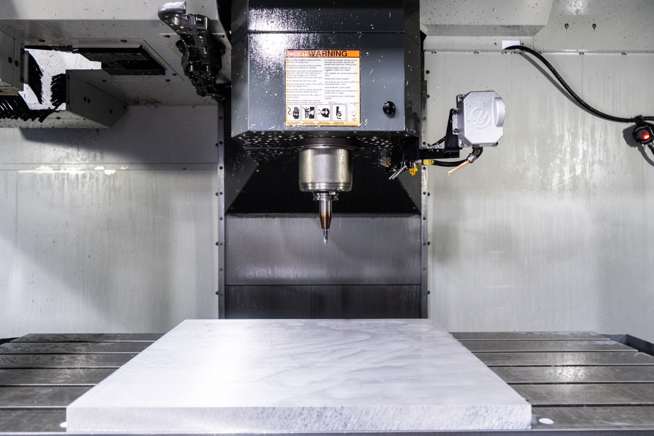 Haas VF-6SS VMC, 2011 - 5 Axis, Renishaw Probing, Coolant Through Spindle, Programmable Coolant - Image 2