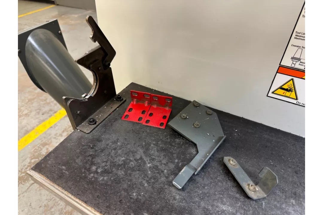 HAAS VF-3SS YT CNC Vertical Machining Center, 2010 - Image 23