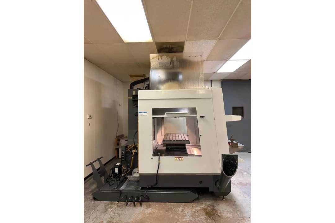 HAAS VF-3SS YT CNC Vertical Machining Center, 2010 - Image 3