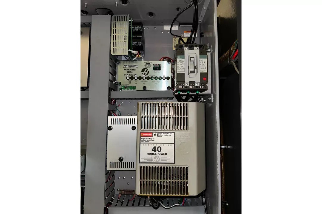 HAAS VF-3SS YT CNC Vertical Machining Center, 2010 - Image 35