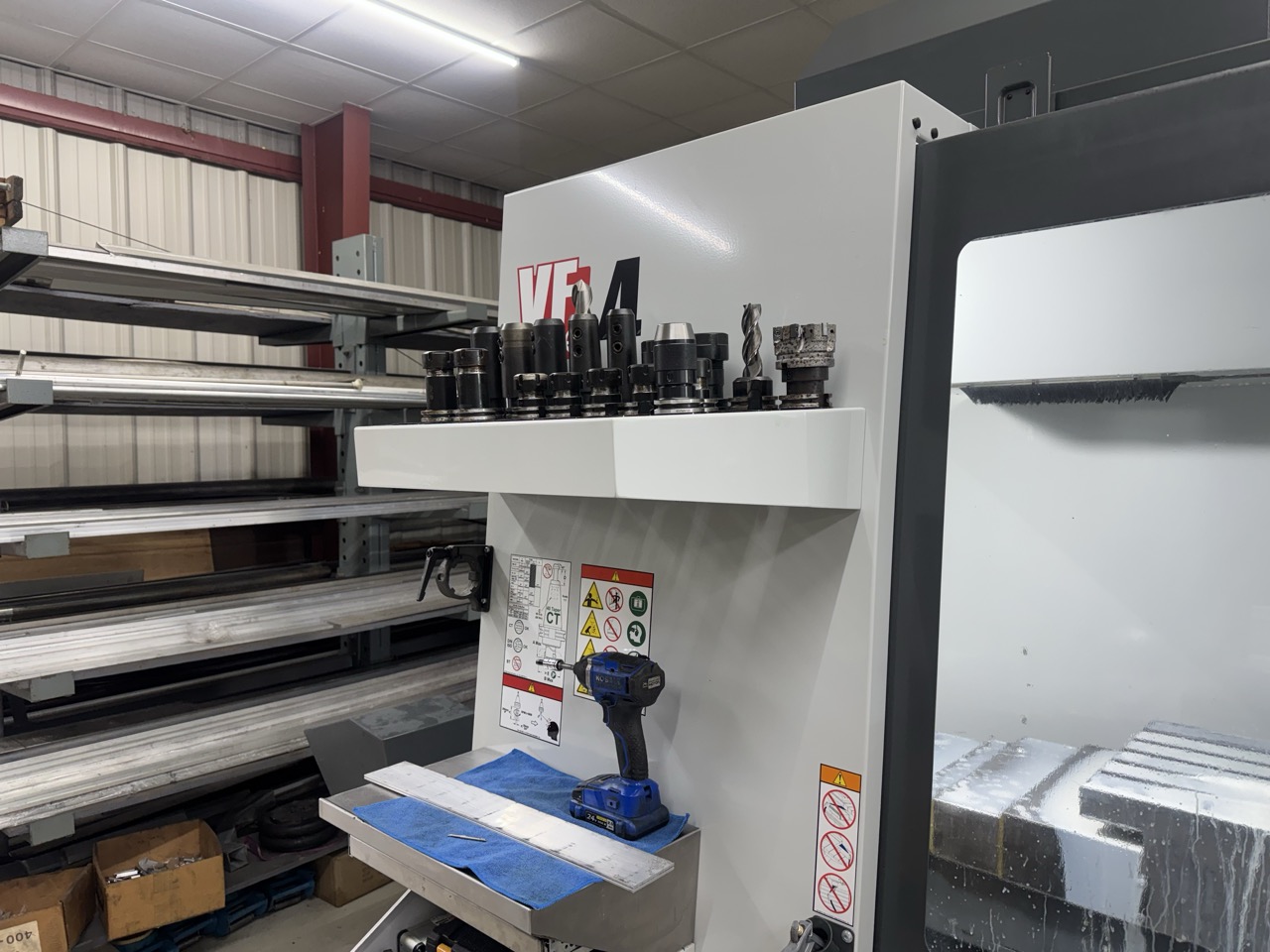 Haas VF-4 VMC, 2024 - 4th Axis Ready, Rigid Tap, High Speed Machining, Chip Auger - Image 9