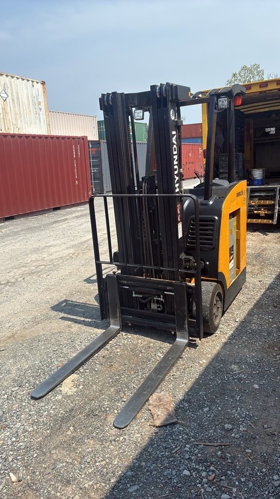 Hyundai 18BCS-9 Forklift, 2015 - Image 8