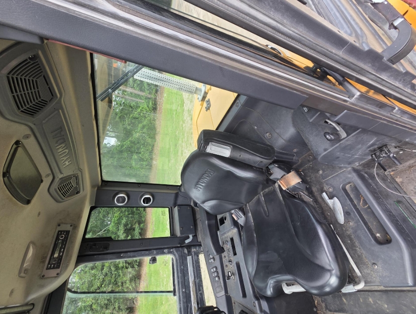 Hyundai 80 D-9 Forklift, 2022 - Image 6