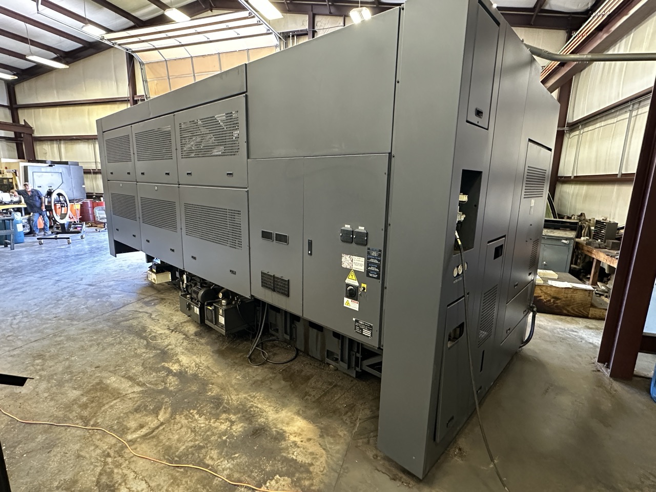 Hwacheon Hi-Tech 850L CNC Lathe, 2013 - 32" Chuck, Tailstock, Chip Conveyor, Tool Presetter - Image 9
