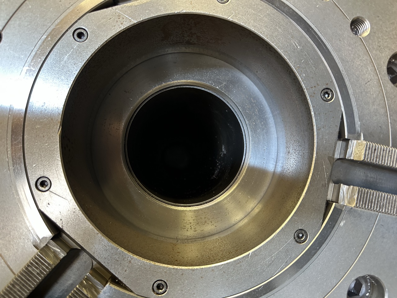Hwacheon Hi-Tech 850L CNC Lathe, 2013 - 32" Chuck, Tailstock, Chip Conveyor, Tool Presetter - Image 21