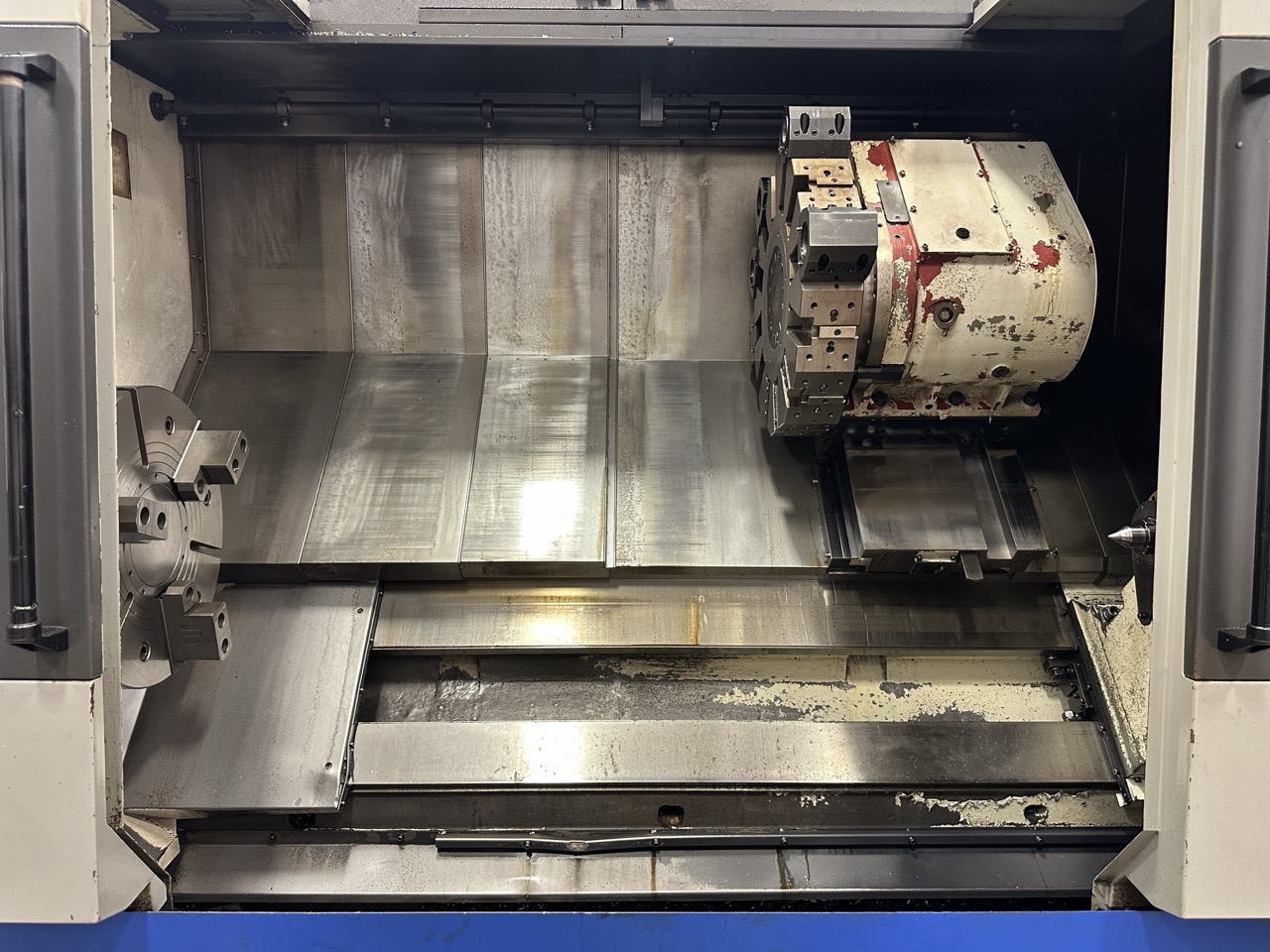 Hwacheon Hi-Tech 700 CNC Lathe, 2012 - 24" Chuck, Tailstock, Chip Conveyor, Tool Presetter - Image 14
