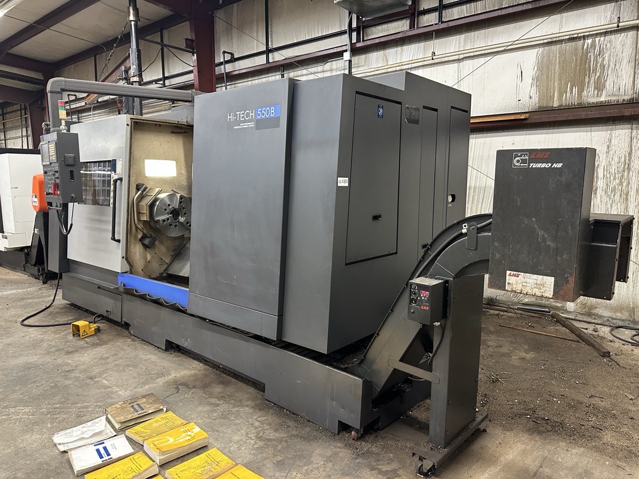 Hwacheon Hi-Tech 550B CNC Lathe, 2013 - 18" Chuck, Tailstock, Chip Conveyor, Tool Presetter - Image 9