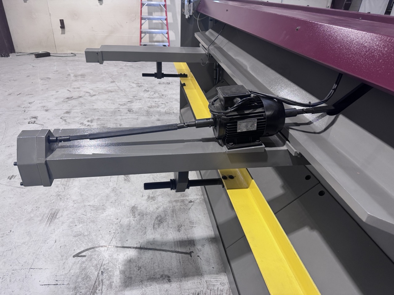 GMC Machinery HS-1010E 10' x 10-Gauge Heavy Duty Hydraulic Metal Shear, 2025 - w/ 36" Power Back Gauge - Image 16