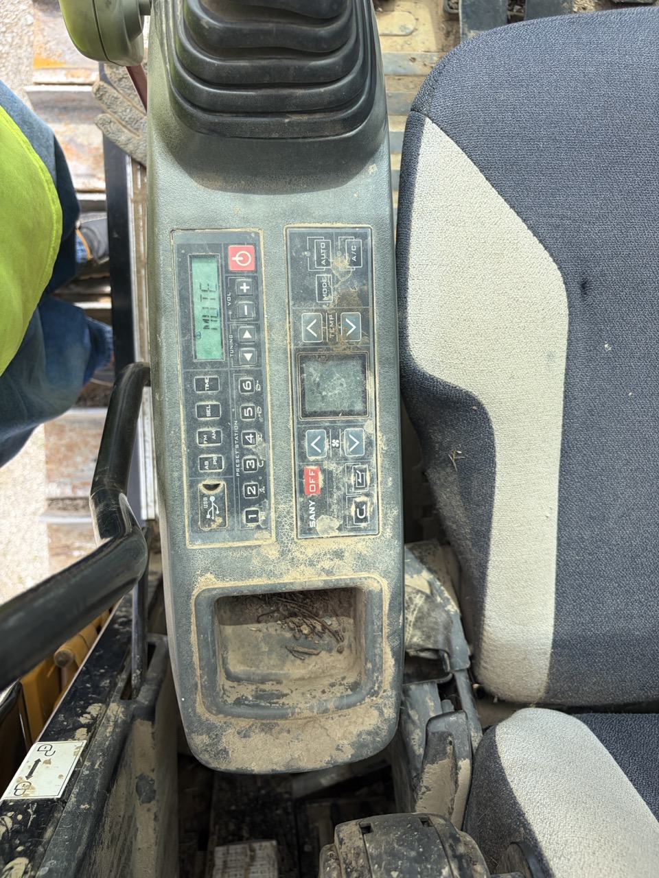 SANY 225C Crawler Excavator, 2021 - Image 33