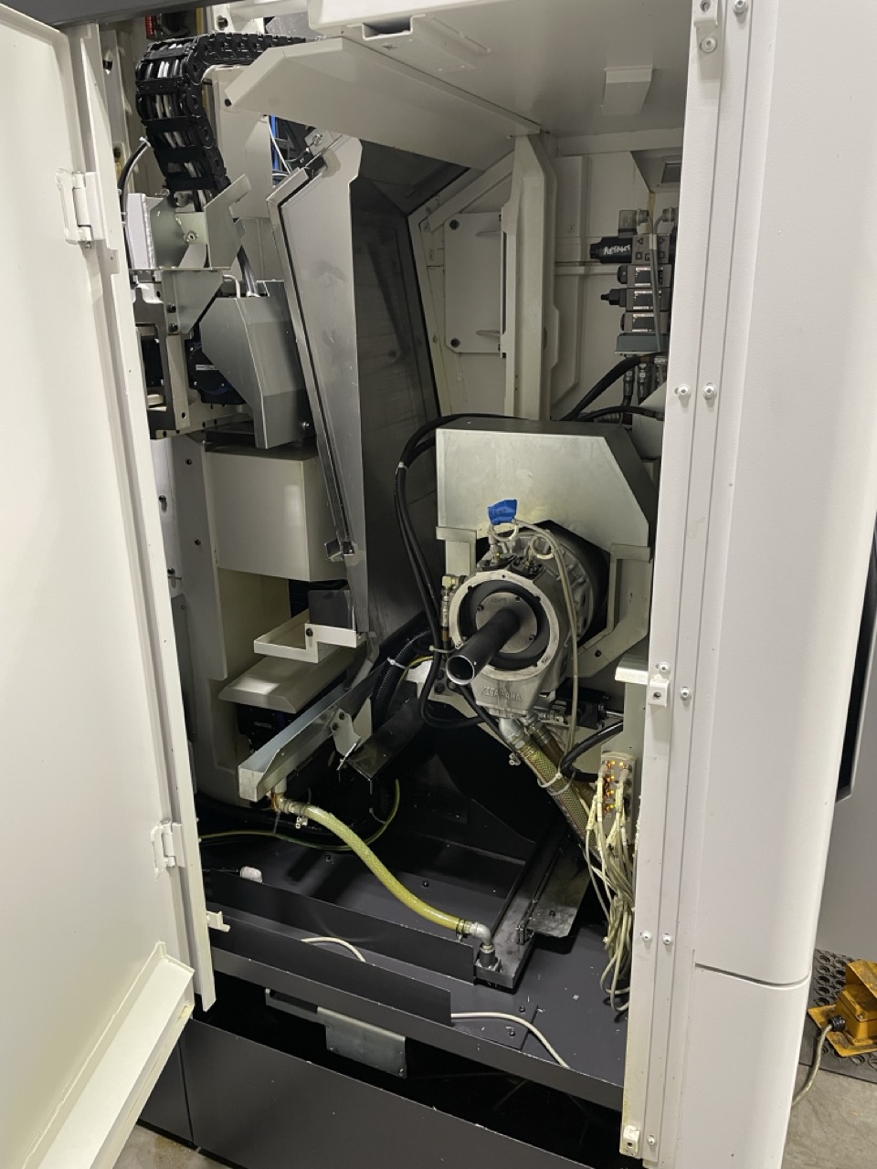 Okuma Multus B250II-W Mill Turn, 2022 - Sub Spindle, 40 Tool ATC, Parts Catcher - Image 6