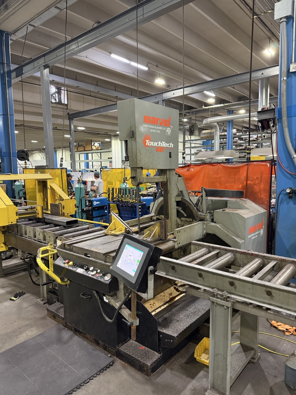 25" x 20" Marvel E2125TS TouchTech 60 Automatic Horizontal Bandsaw, 2001
