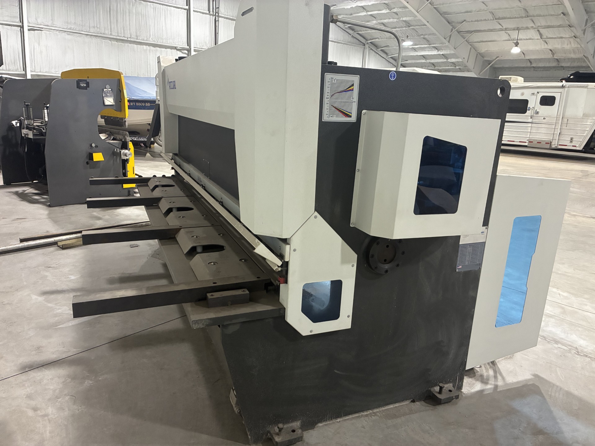 1/4" x 10' Accurl MS8-8X3200 CNC guillotine shear, 2019 - Image 2