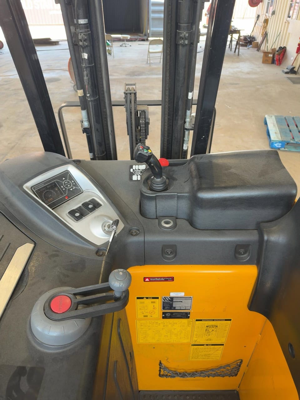 Hyundai 18BCS-9 Forklift, 2015 - Image 25