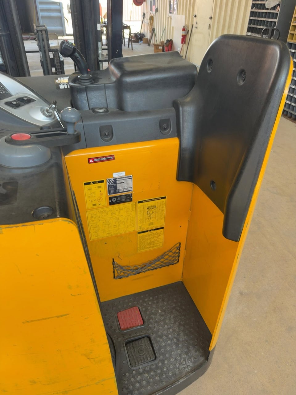 Hyundai 18BCS-9 Forklift, 2015 - Image 26