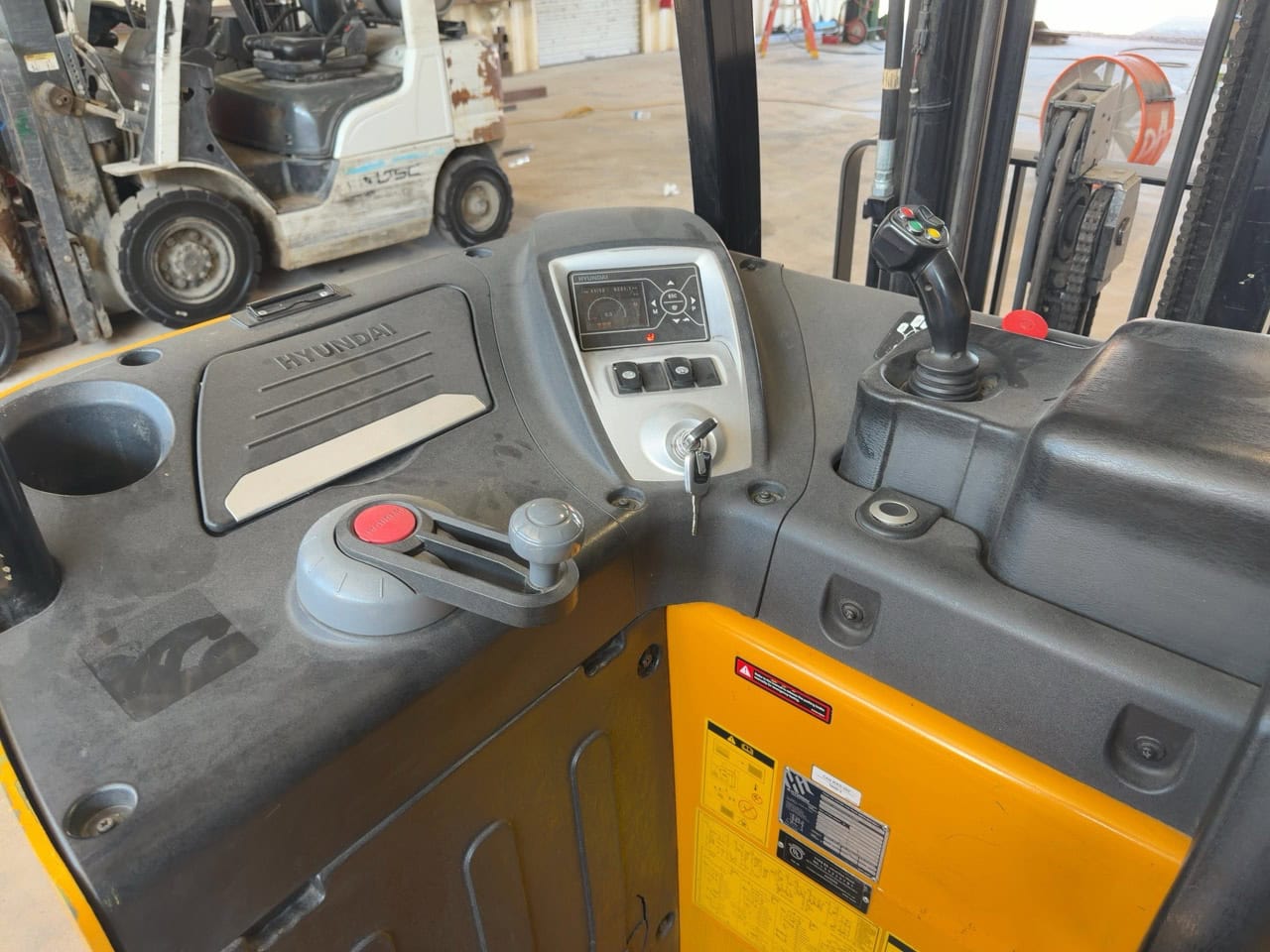 Hyundai 18BCS-9 Forklift, 2015 - Image 31