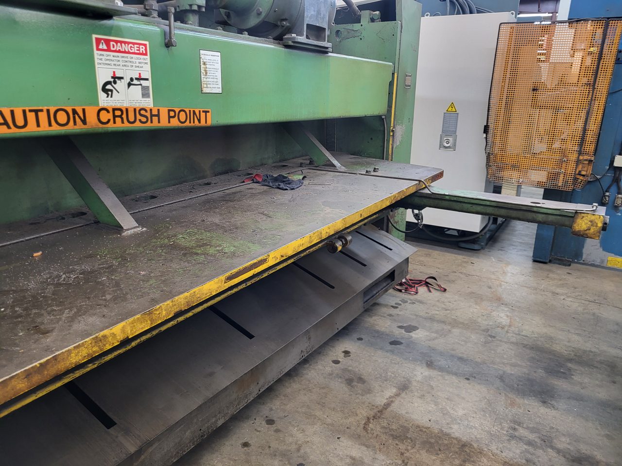 1/4" X 12' Cincinnati Model 250hs Hydraulic Shear; Back Gauge