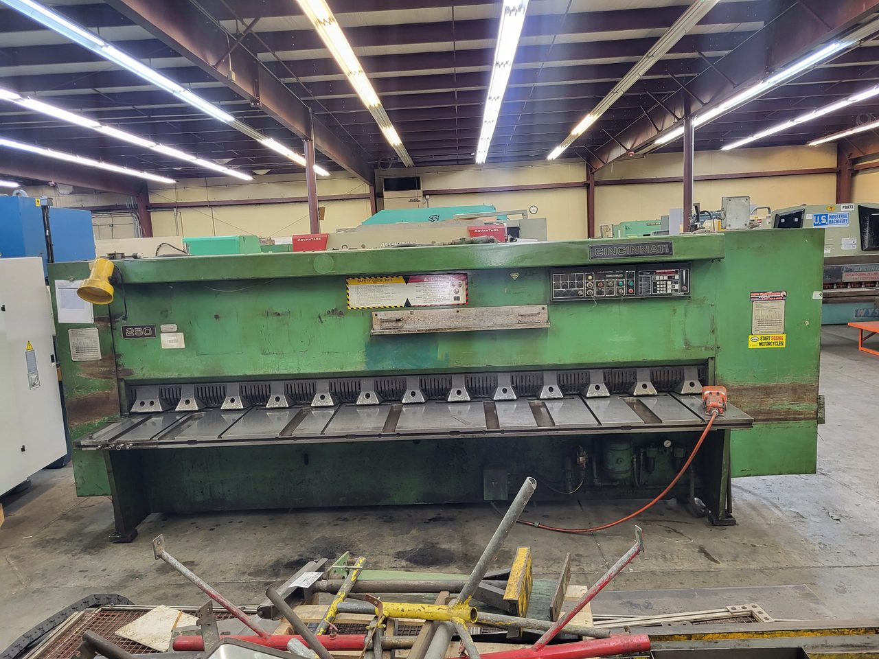 1/4" X 12' Cincinnati Model 250hs Hydraulic Shear; Back Gauge