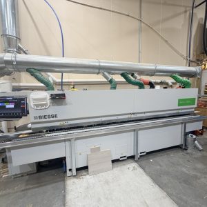 Biesse Akron 1330-A Automatic Edgebander, 2024 – CNC Touchscreen, Pre-Milling, Corner Rounding, Edge Trimming & Buffing