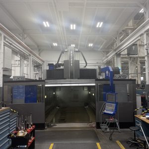 Parpas XS63 5-Axis Gantry Mill, 2011 – TSC, Renishaw Probe, Dual Chip Conveyors, 120 ATC