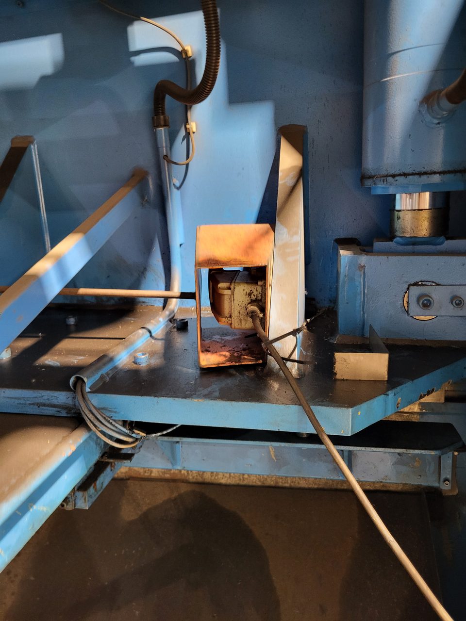 10' X 1/2" KRRAS RAS 3013 Hydraulic Shear, 2008