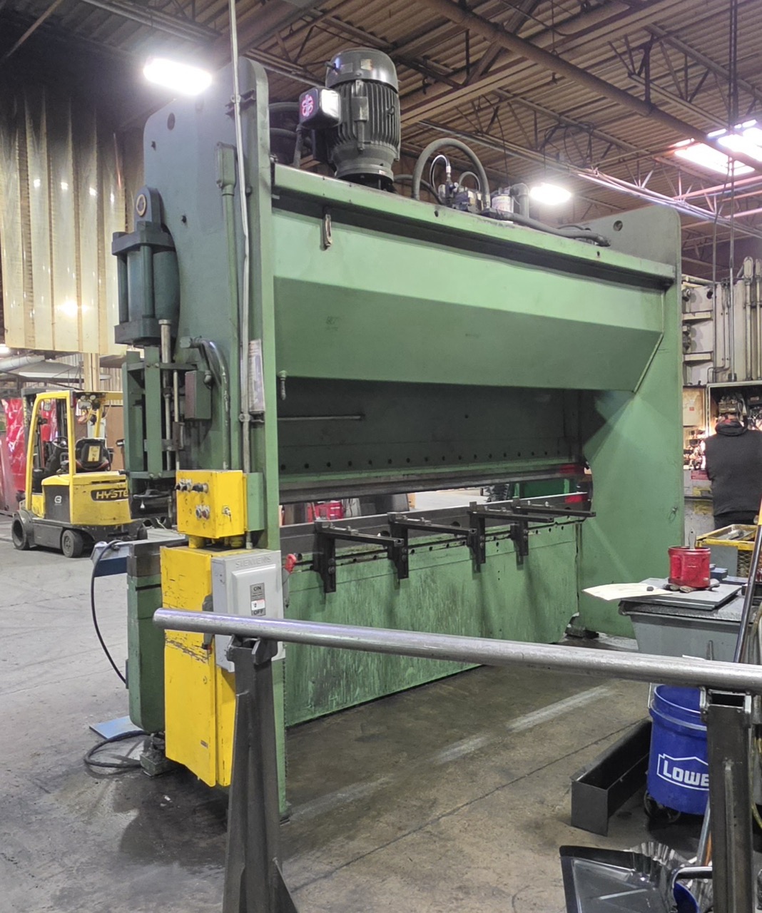 175 Ton x 12' Cincinnati 175-12 Hydraulic Press Brake - Image 2