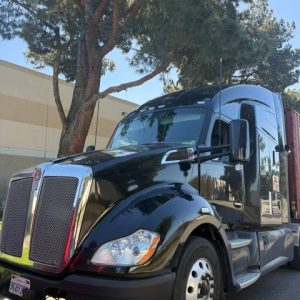 2018 Kenworth T680 Sleeper Semi Truck
