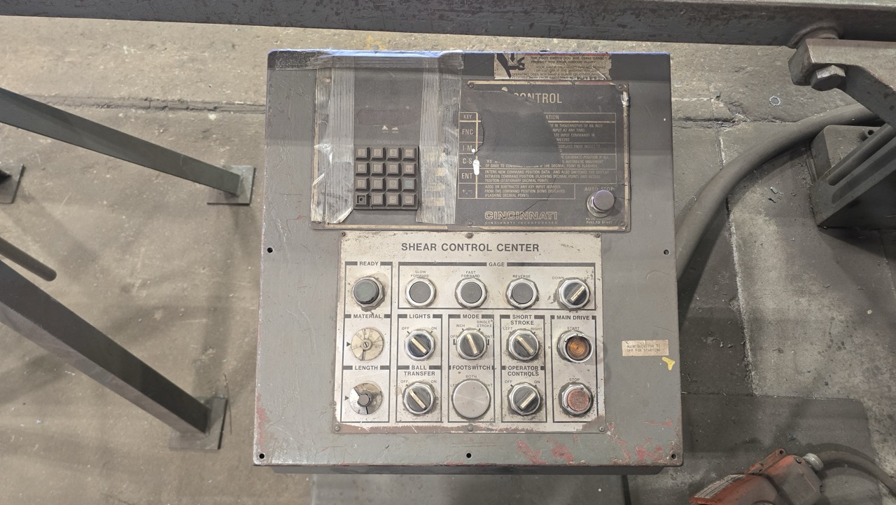 3/4" x 12' Cincinnati 6SE12 Hydraulic Shear, 1982 - Front Arms, Backgauge, 25' Sheet Support Rollers - Image 2